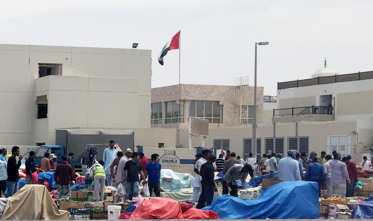 A view of one of the many illegal markets set up by migrant workers in the Abu Dhabi worker camps (photo by the author for Hyperallergic)