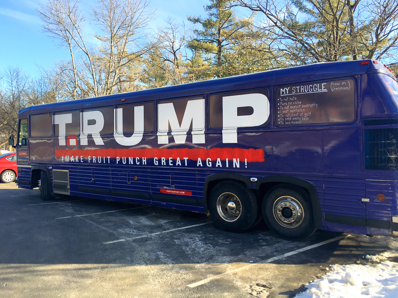 T.RUMP Bus in NH