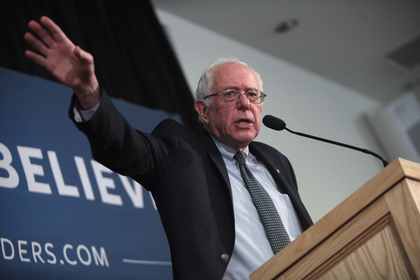 Bernie Sanders speaking at an event in Hooksett, New Hampshire, on January 21, 2016 (photo by Gage Skidmore, via Wikimedia Commons)