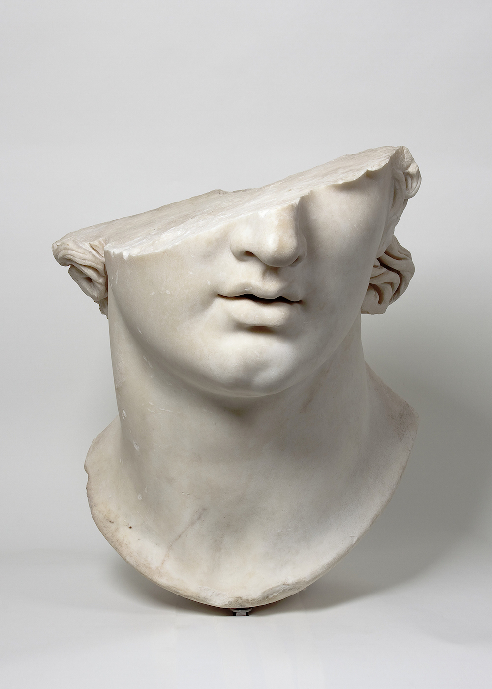 Fragmentary Colossal Head of a Youth (Hellenistic period, 2nd century BCE), marble (© SMB / Antikensammlung)