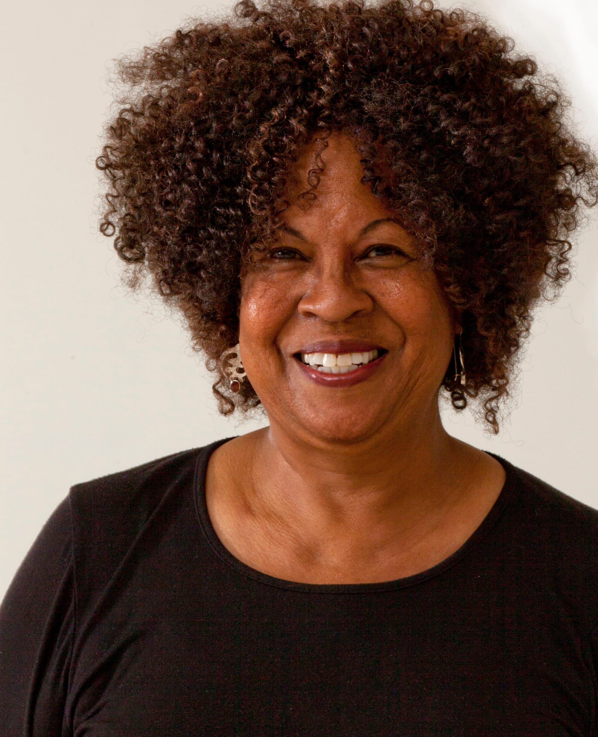 Art Movements: Senga Nengudi Wins Big