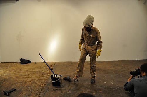 Jodie Lyn Kee Chow + Zachary Fabri, "Walk better than sidong" (2009)