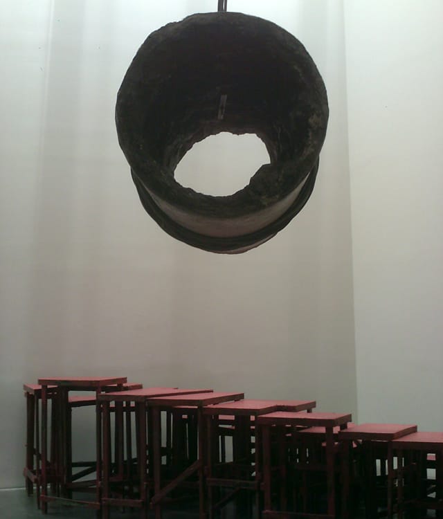 Phyllida Barlow, "siege," installation view