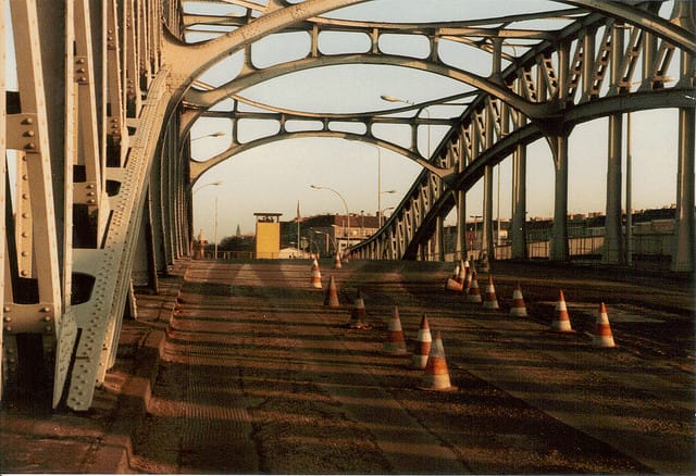 Bose Brucke, Berlin (Image via popo.uw23 on Flickr)