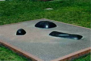Isamu Noguchi, Garden Element (1962) (Image via edwardlifson.blogspot.com)