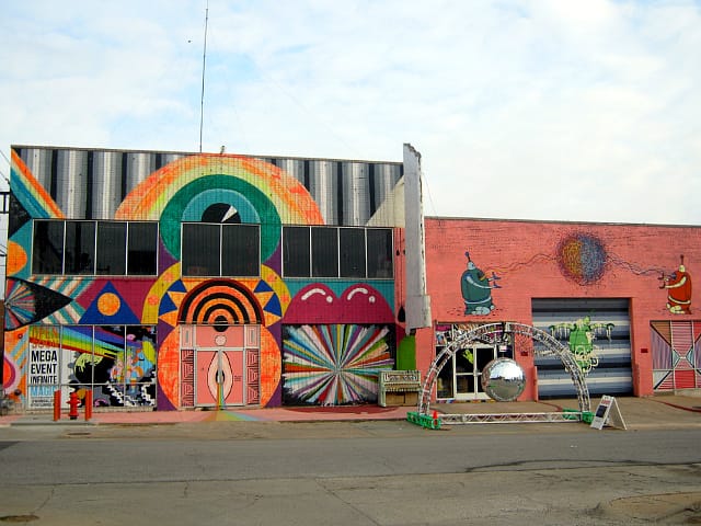 The Womb in Oklahoma City (photo by Theresa Meier)