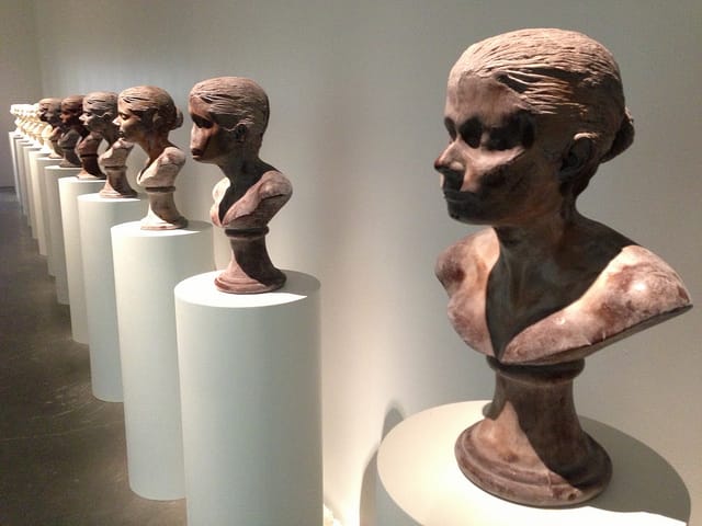 Janine Antoni, "Lick and Lather" (1993)