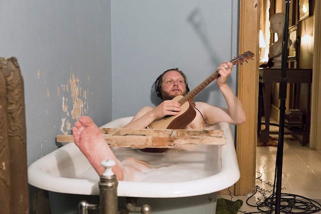 Ragnar Kjartansson, " The Visitors" (2012) (Courtesy of the artist and Luhring Augustine, New York)