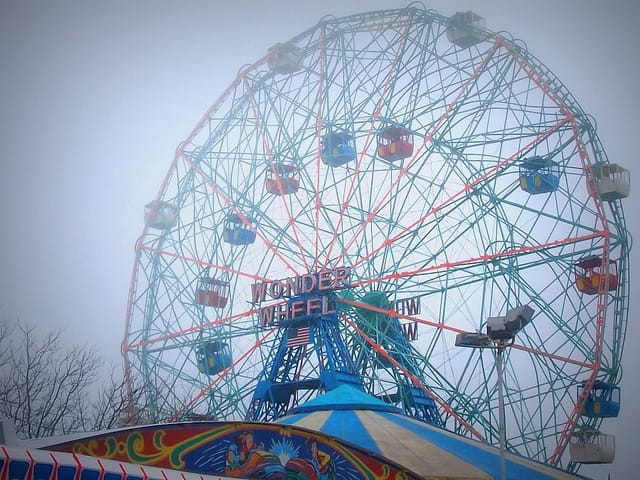 The Wonder Wheel at Coney Island (photograph by the author)