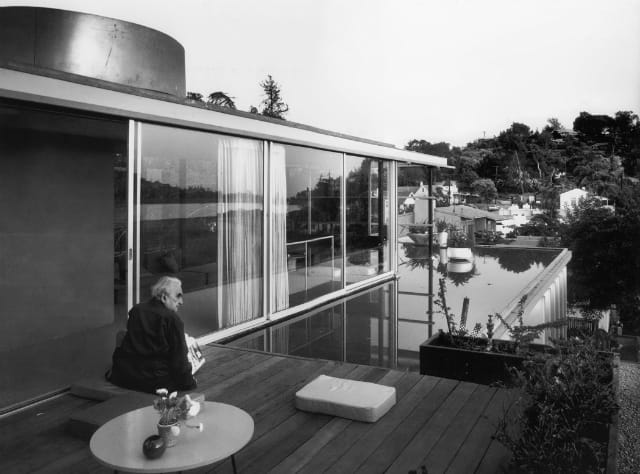 Richard Neutra at his home. (1966) (photograph by Julius Shulman, via Visual Acoustics)