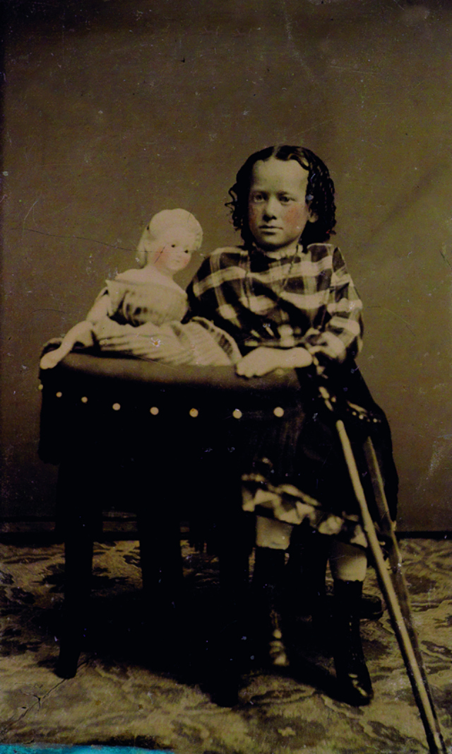 Tintype photograph  (1860s-1890s). (Courtesy of Swann Auction Galleries)