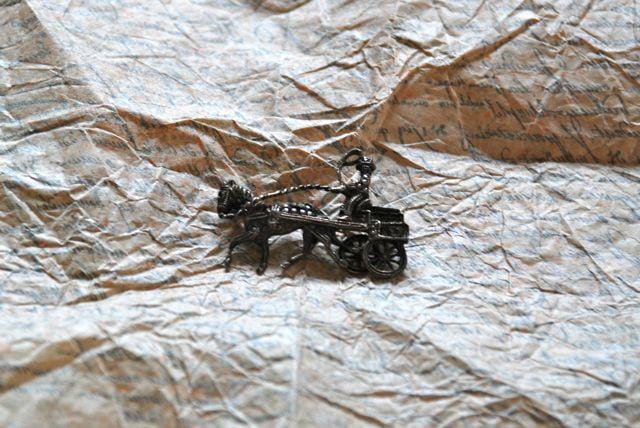 Metalwork by Lindsey Holmes (via Crafts Council UK)