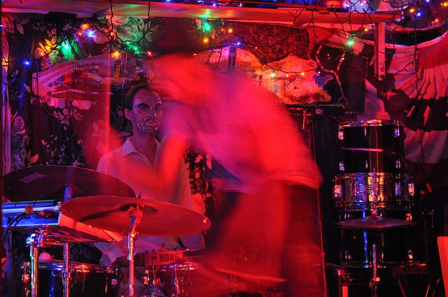 9249594887_3100d9caa9_z