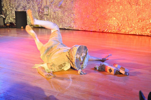 9301875939_31403bb6e7_z