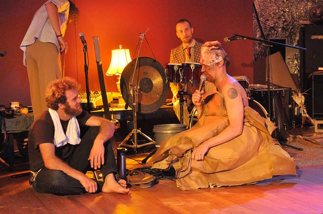 9304660188_a668e23d37_z