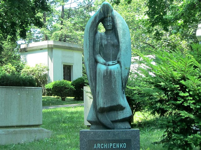 Grave of Alexander Archipenko