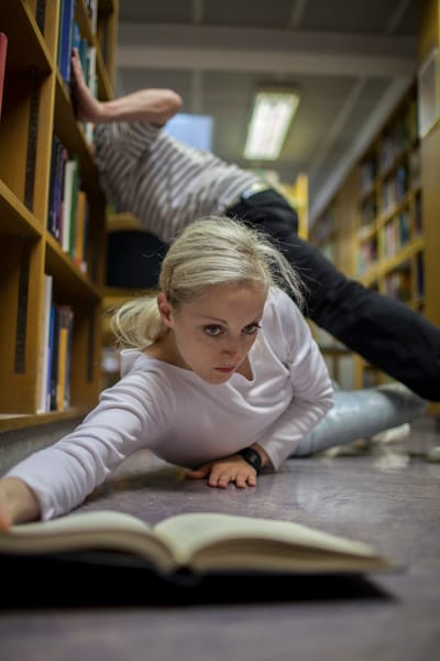 Site specific choreographic intervention inside the CERN library by Gilles Jobin (photograph by Gregory Baradron, courtesy CERN)