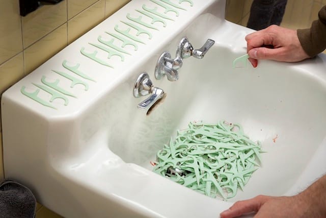 johnwilliamleedyitshardlynoticeable2