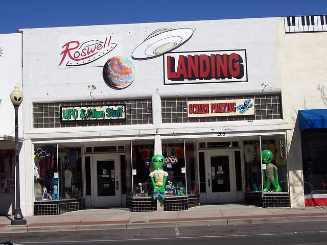 A shop in downtown Roswell, NM. Image CC NC-BY-SA LSWar on Flickr.