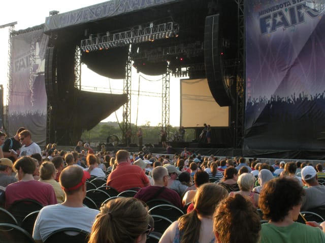 A band playing in the Cat Vid Fest preshow