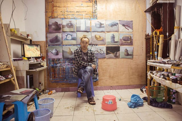 A Giorgio Morandi coypist renders the objects in his studio in the Italian Modernist's style.