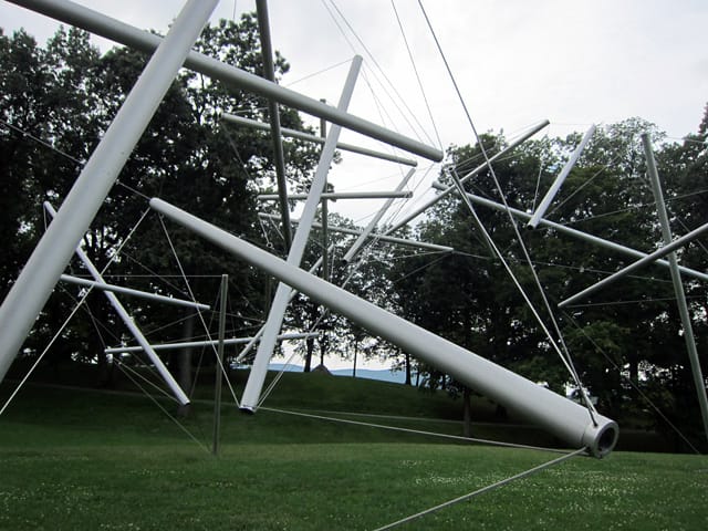 Kenneth Snelson, "Free Ride Home" (1974)