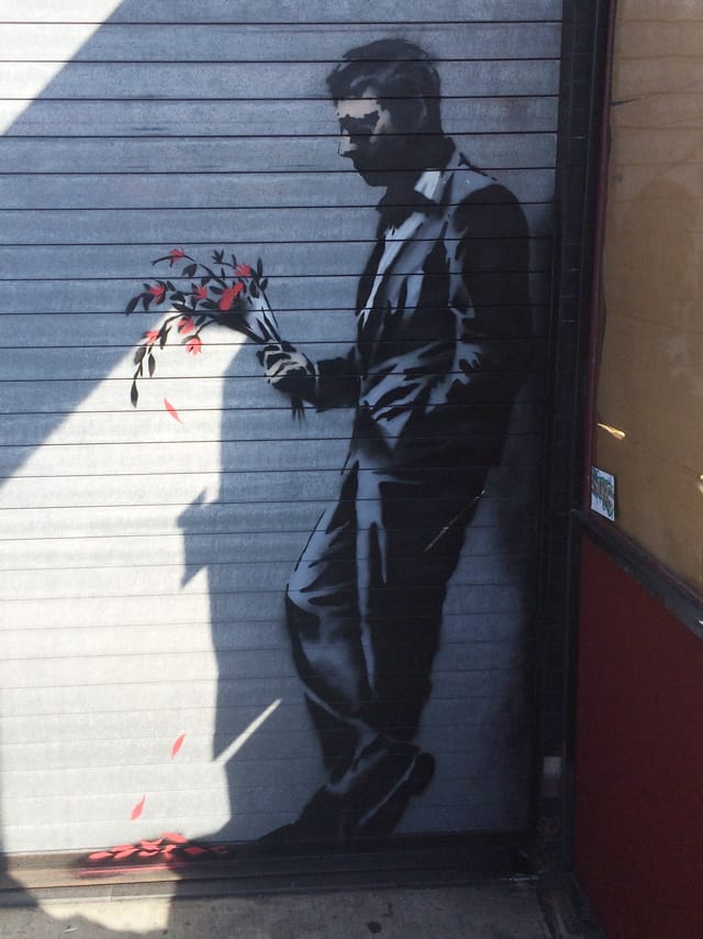 The Hustler Banksy (photo by the author for Hyperallergic)