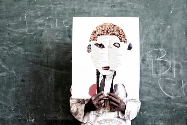 Francis Cristalfo's HOLDUP in the HOOD project (all photos courtesy of the artist)