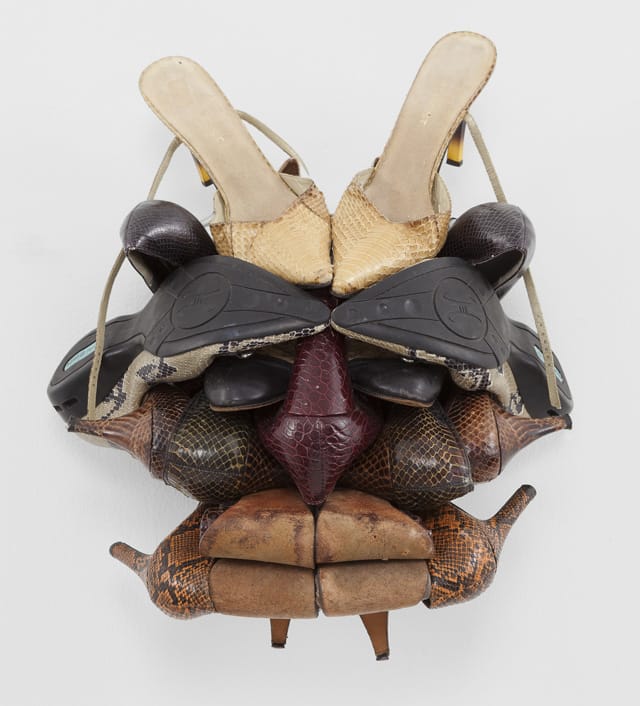 Willie Cole, "Lizzy" (2013), shoes, wire and screws, 19 x 17 x 9 in/48 x 43 x 23 (photo: Joerg Lohse)