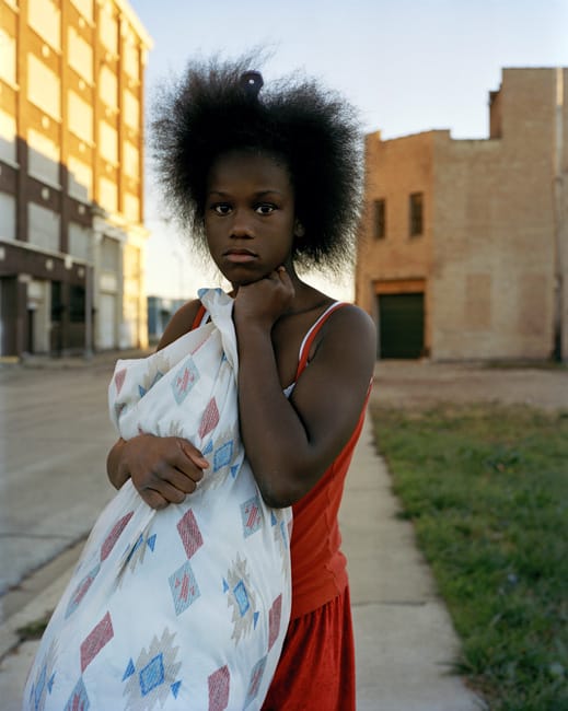 Paul D'Amato, "Girl with Laundry, Chicago" (2004)