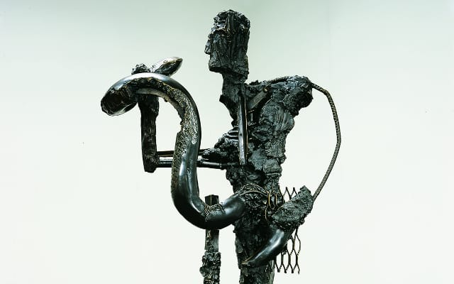 David Bates American, born 1952 Man with Snake III, 2000–01 Man with Snake I, 2000 Bronze, 87 x 42 x 27 in. Charcoal on paper, 26 x 16 in. Nasher Sculpture Center, Nasher Sculpture Center, Gift of The Barrett Collection, Dallas