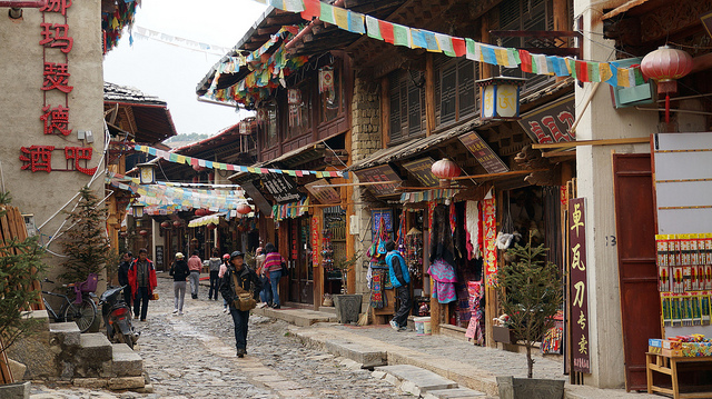 A view of the ancient Tibetan town from April 2013. The area was devastated by fire last Saturday. (photo from Matt Wakeman's Flickrstream and used with permission)