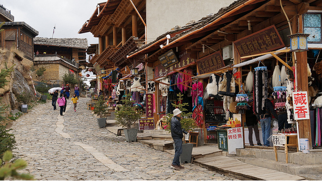 Another view of the ancient Tibetan town at Dukezong in the country of Shangri-La, China. (Matt Wakeman's Flickrstream)