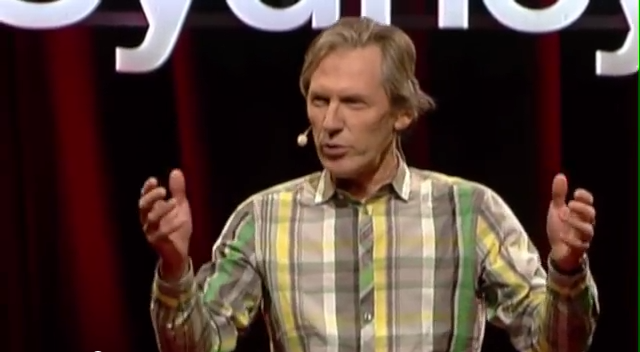 Luca Belgiorno-Nettis giving a talk at TEDxSydney (screenshot via YouTubre)