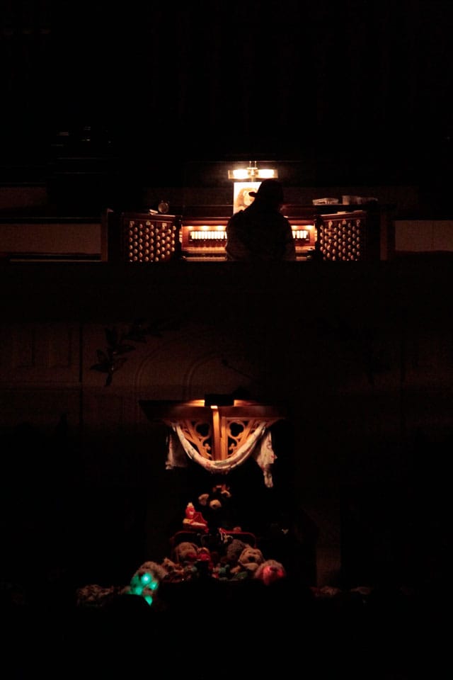 Charlemagne Palestine at Plymouth Church (click to enlarge)