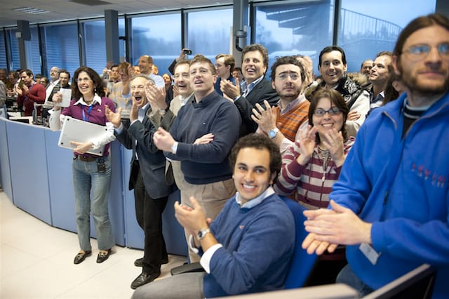 Particle Fever_04_Fabiola Gianotti in the ATLAS control room, March 29, 2010_Photo Courtesy of CERN