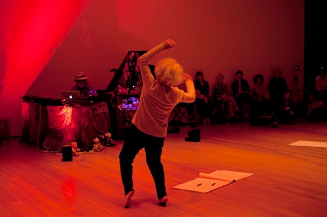 Simone Forti and Charlemagne Palestine, "illlummminnnatttionnnsssss!!!!!!!" (2014)