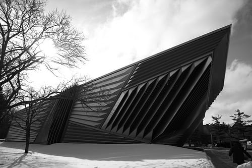 Eli and Edythe Broad Art Museum (photograph by ranti/Flickr user)