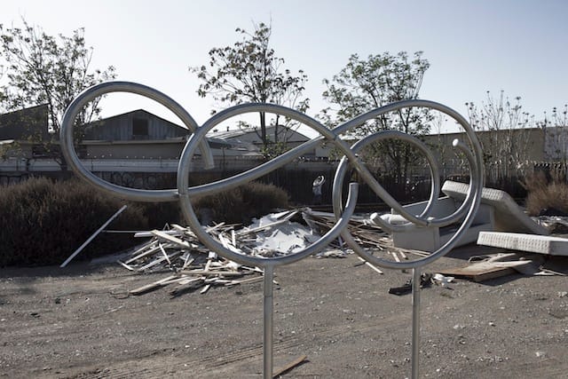 Flourish (Public Art) Galvanized steel pipe, hardware, sandbags 65” x 96” x 20.5” 2014