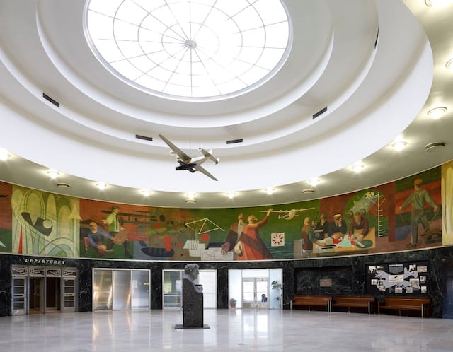 James Brooks, "Flight" (1942) in the Marine Air Terminal at LaGuardia Airport