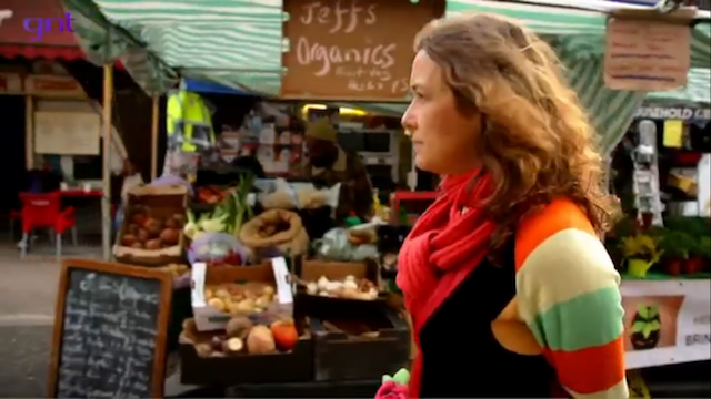 Brazilian artist Adriana Varejão in London. (screen grab via Globo.TV)
