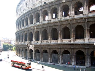 Colosseum, pre-cleaning (photograph by the author)