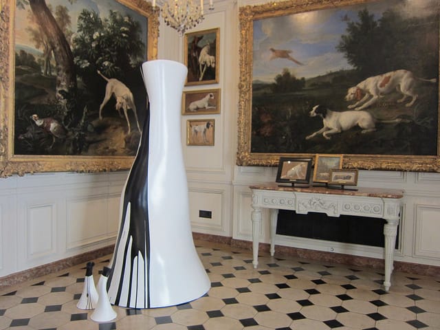 Lin Utzon, "Cosmic Dance" at the Musée de la Chasse et de la Nature in Paris