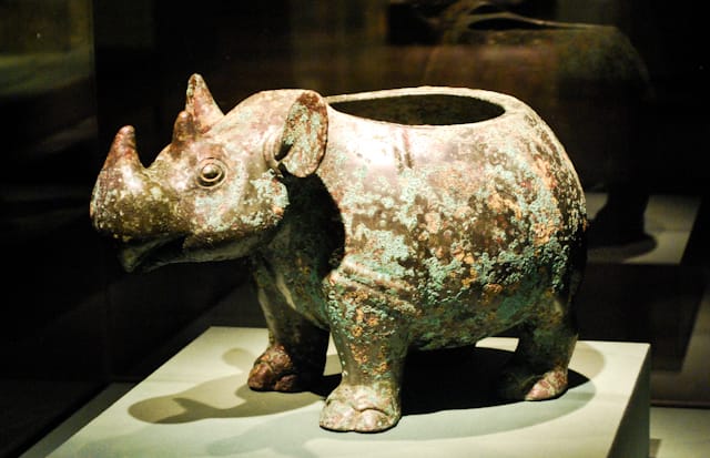 Rhino ritual object from the Shang dynasty (1600–1050 BCE) (click to enlarge)