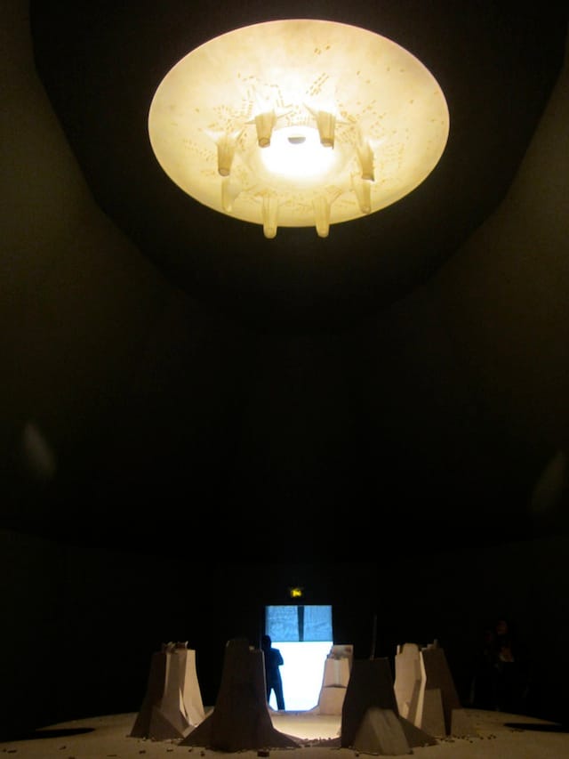 "Manas," a mythical Tibetan city both on the ground and in the sky