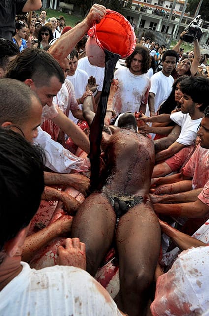 video & photo 135th aktion Cuba 2012, foto di E. Mastracusa, c. Fondazione Morra