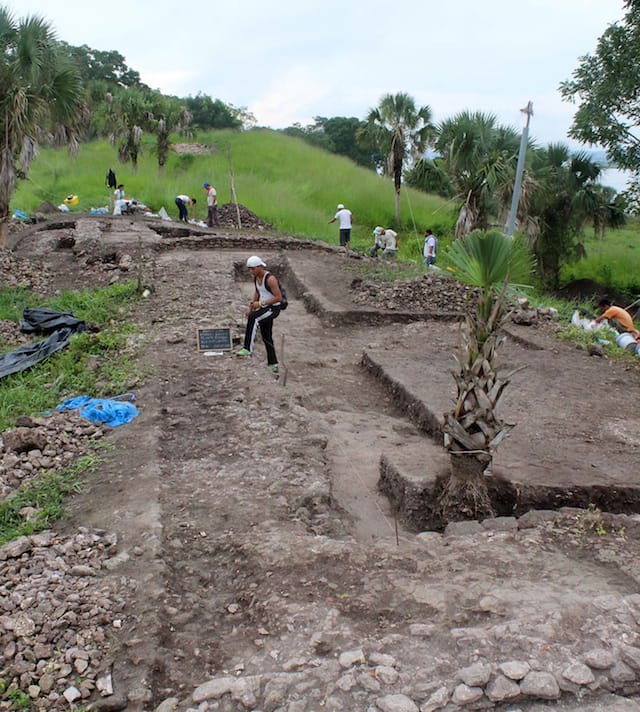 The excavation in progress (Photo by Adolfo Coloch)