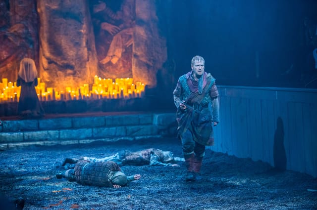 Kenneth Branagh murdering as Macbeth (photograph by Stephanie Berger, courtesy Park Avenue Armory)