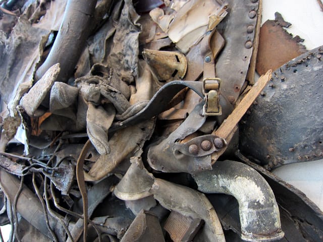 Nancy Grossman, "Purple Glass" (1966), mixed media assemblage on canvas mounted on plywood (detail) (photograph by the author)