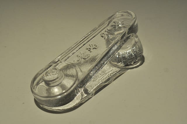 Ai Weiwei, "Taxi Window Crank" (2012), glass